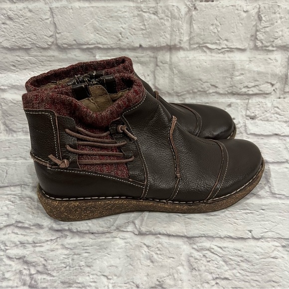 Aetrex Tessa casual sweater leather ankle boots booties size 10 brown side zip - Picture 3 of 7